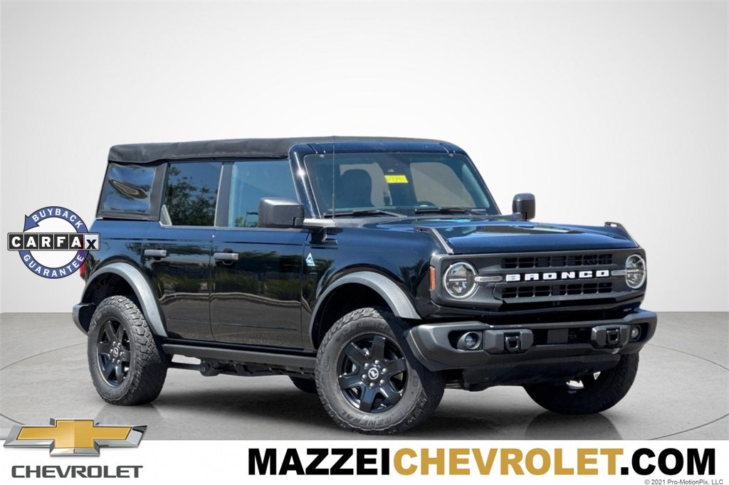 Used 2022 Ford Bronco Black Diamond image 1