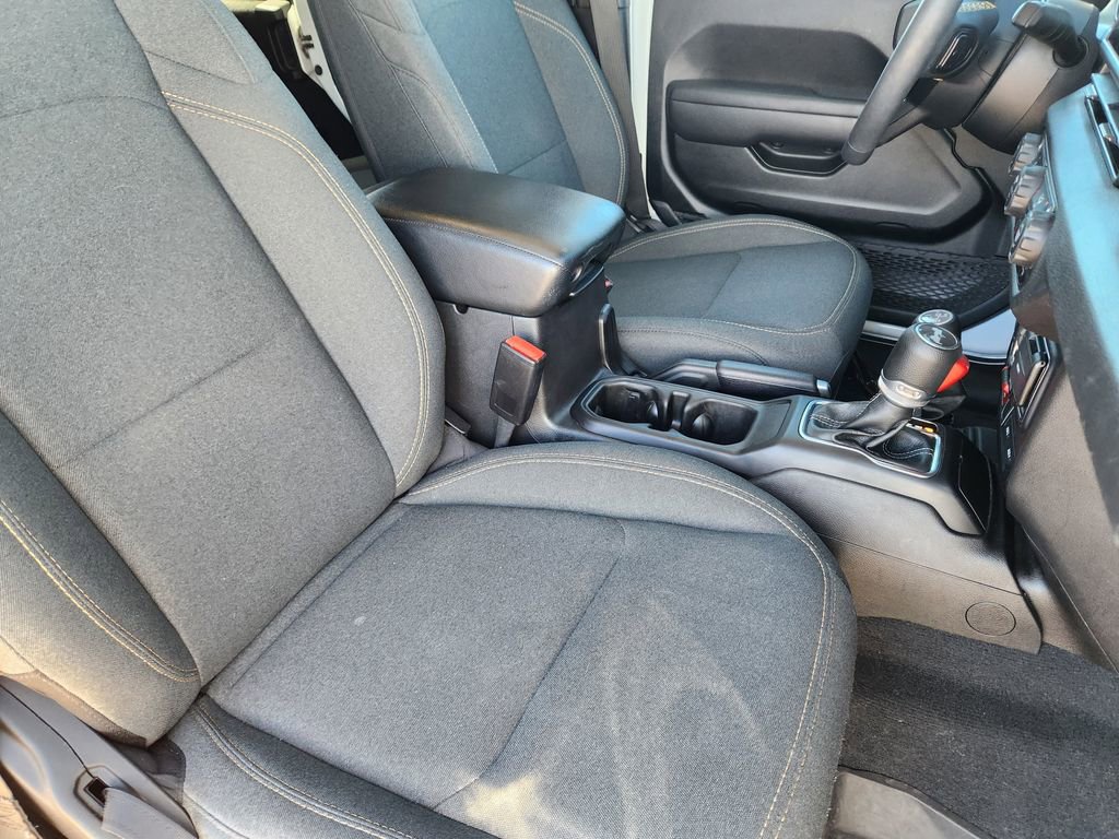 Used 2024 Jeep Wrangler Unlimited AWD/4WD image 12