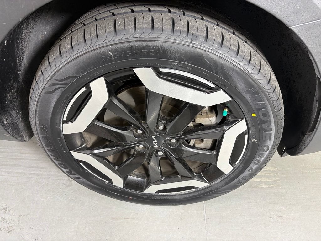 Used 2023 Kia Telluride S AWD/4WD image 10