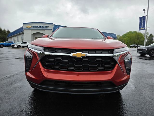 Used 2024 Chevrolet Trax LS w/ LS Convenience Package FWD image 6