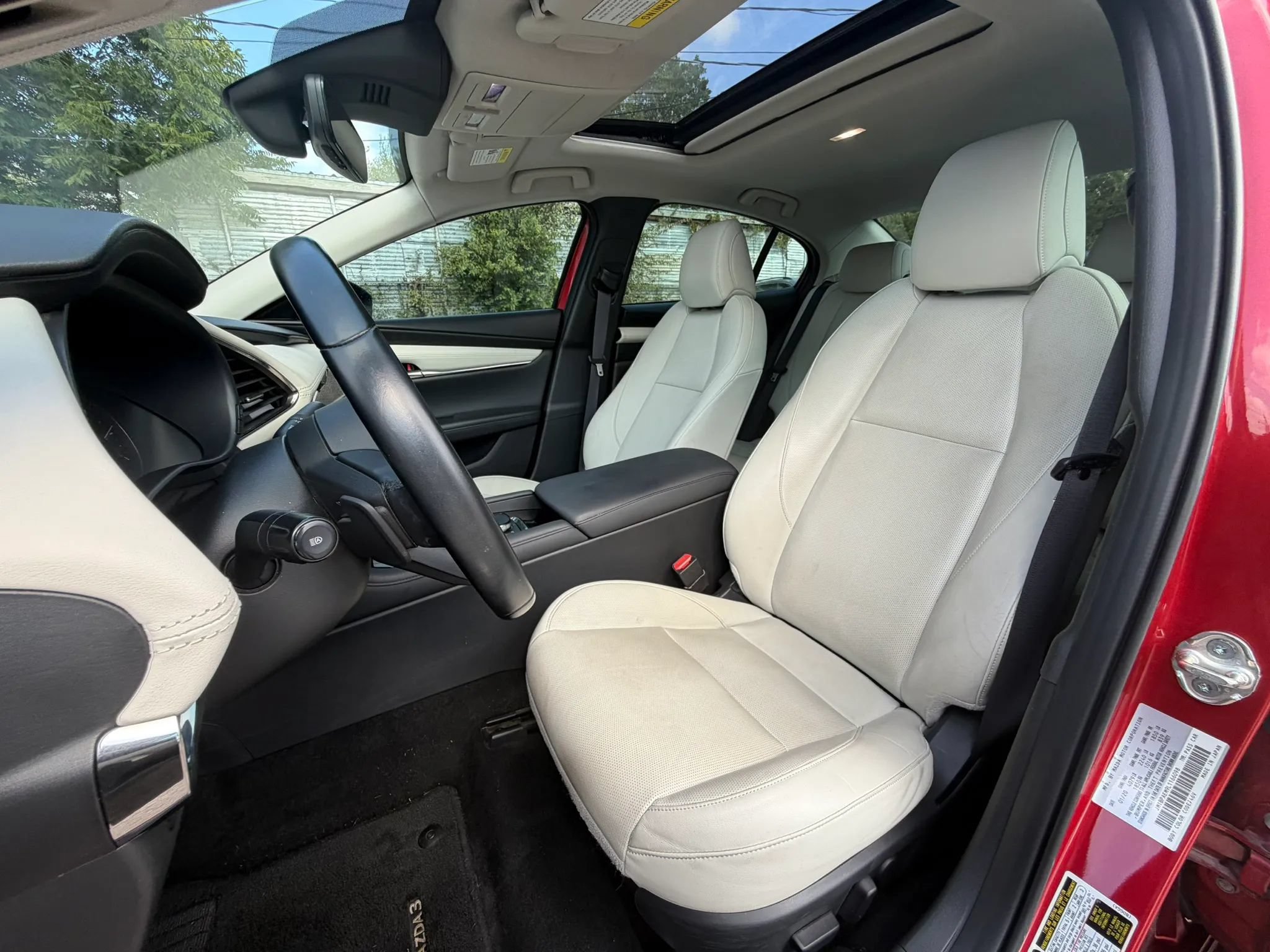 Used 2020 MAZDA MAZDA3 Sedan w/ Black Accent Package FWD image 19