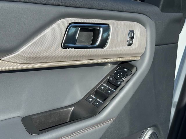 New 2026 Ford Explorer Active w/ Active Comfort Package image 21