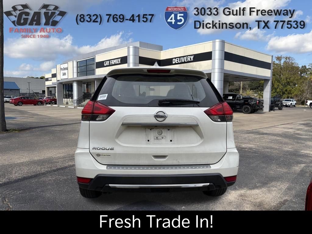 Used 2017 Nissan Rogue S image 8