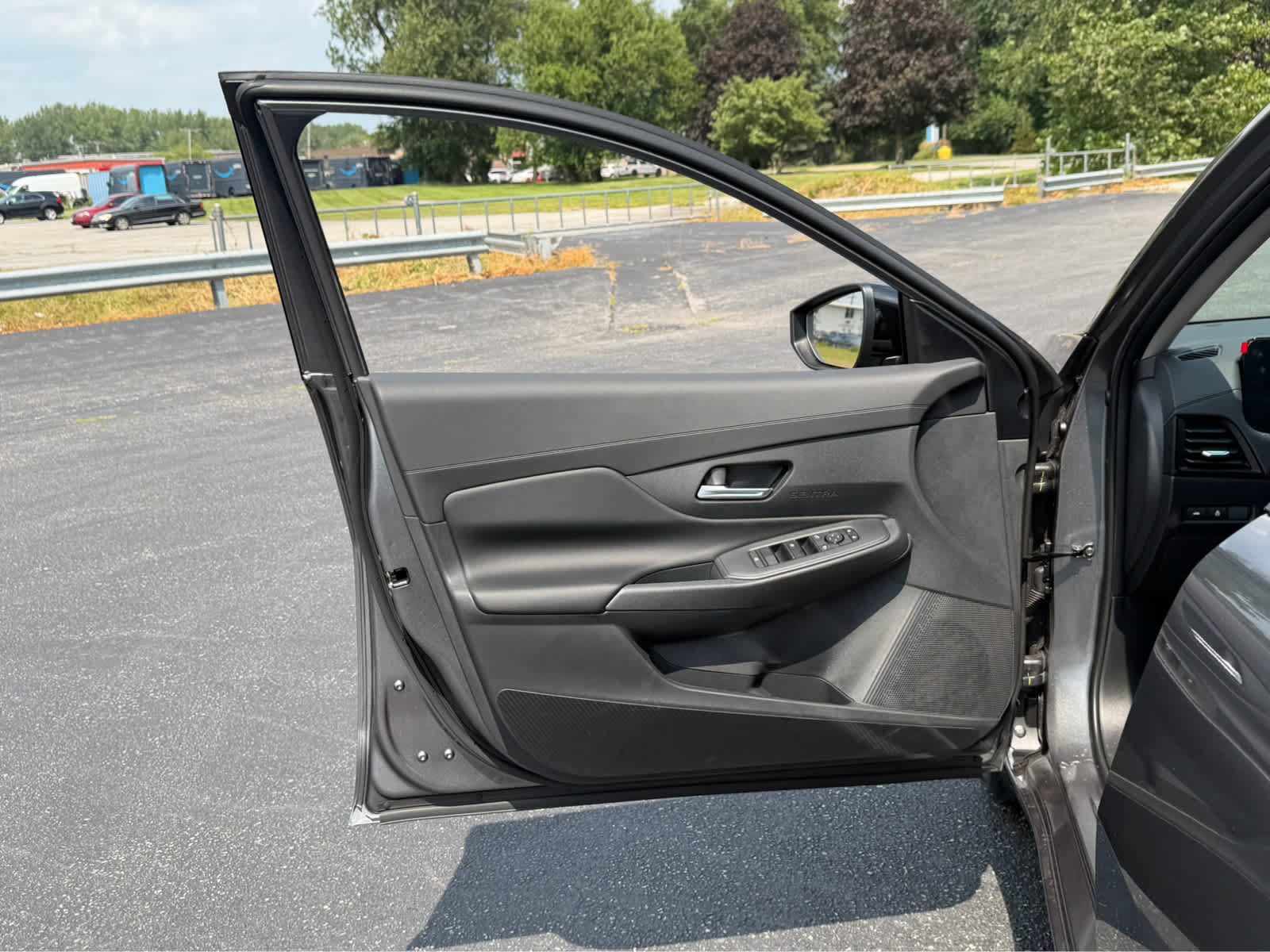 New 2026 Nissan Sentra SV w/ SV Convenience Package FWD image 14