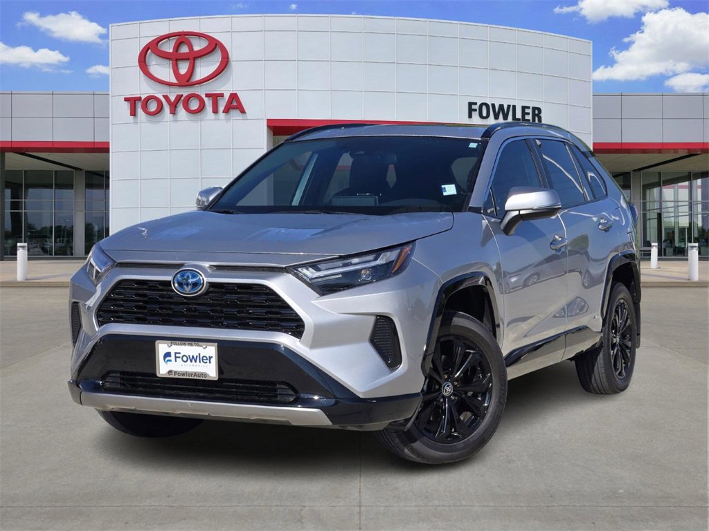 Used 2022 Toyota RAV4 SE