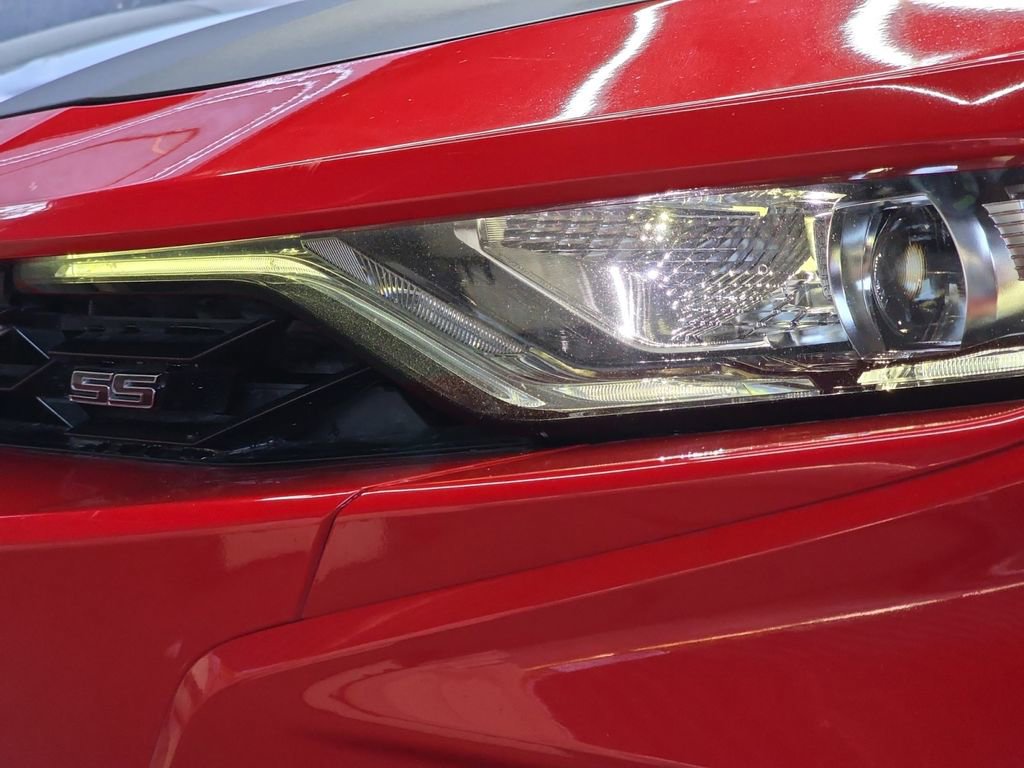 Used 2021 Chevrolet Camaro SS RWD image 21
