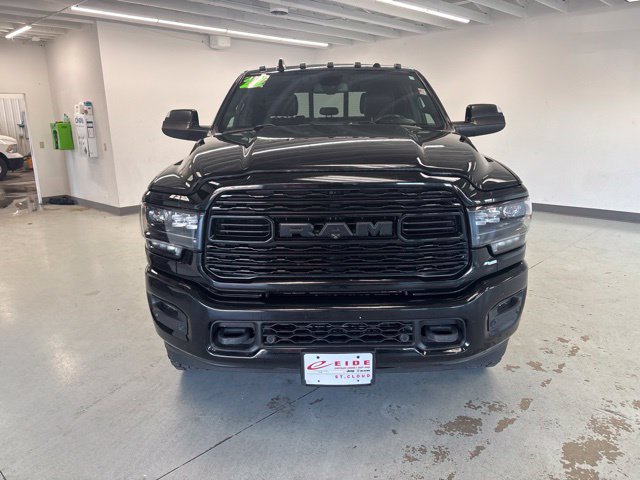 Used 2022 RAM 2500 Limited w/ Night Edition AWD/4WD image 2