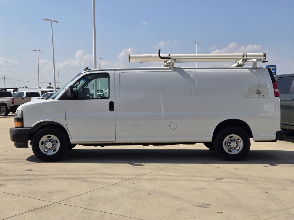 Used 2020 Chevrolet Express 2500 Extended w/ Driver Convenience Package RWD image 4