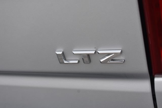 Certified 2020 Chevrolet Silverado 1500 LTZ w/ LTZ Premium Package AWD/4WD image 19