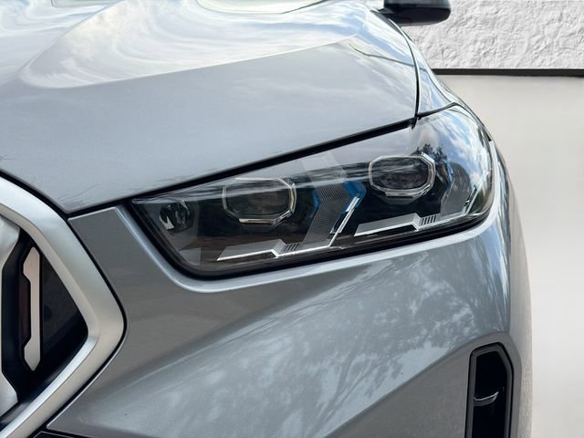Used 2024 BMW X6 xDrive40i image 9