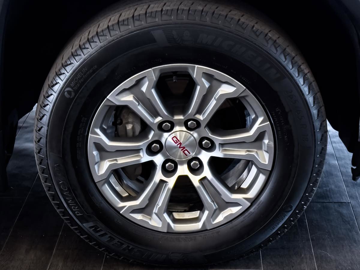 Used 2024 GMC Sierra 1500 SLT w/ SLT Convenience Package image 29