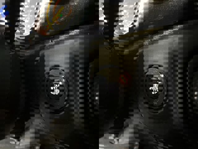 Used 2021 Jeep Wrangler Unlimited Sahara image 16