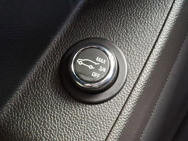 Used 2021 Chevrolet Traverse LT image 26