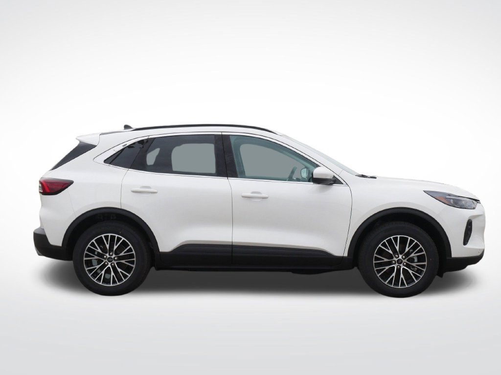 New 2025 Ford Escape SE w/ PHEV Premium Package FWD image 2