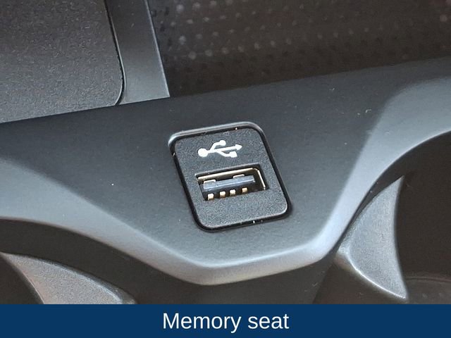 Used 2022 BMW X5 xDrive40i w/ Premium Package image 17