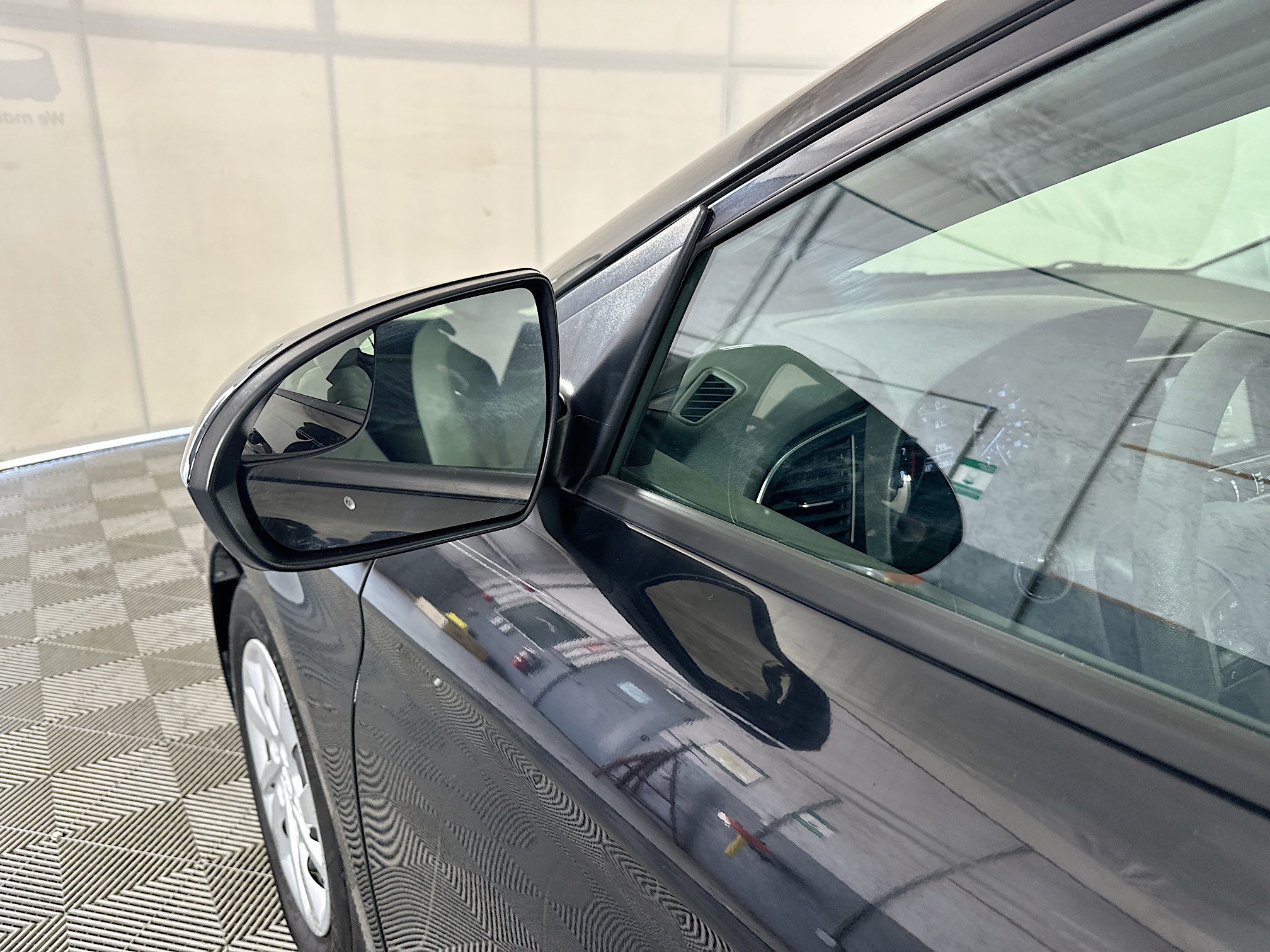 Used 2018 Hyundai Elantra SE w/ SE Connectivity Package 04 FWD image 10