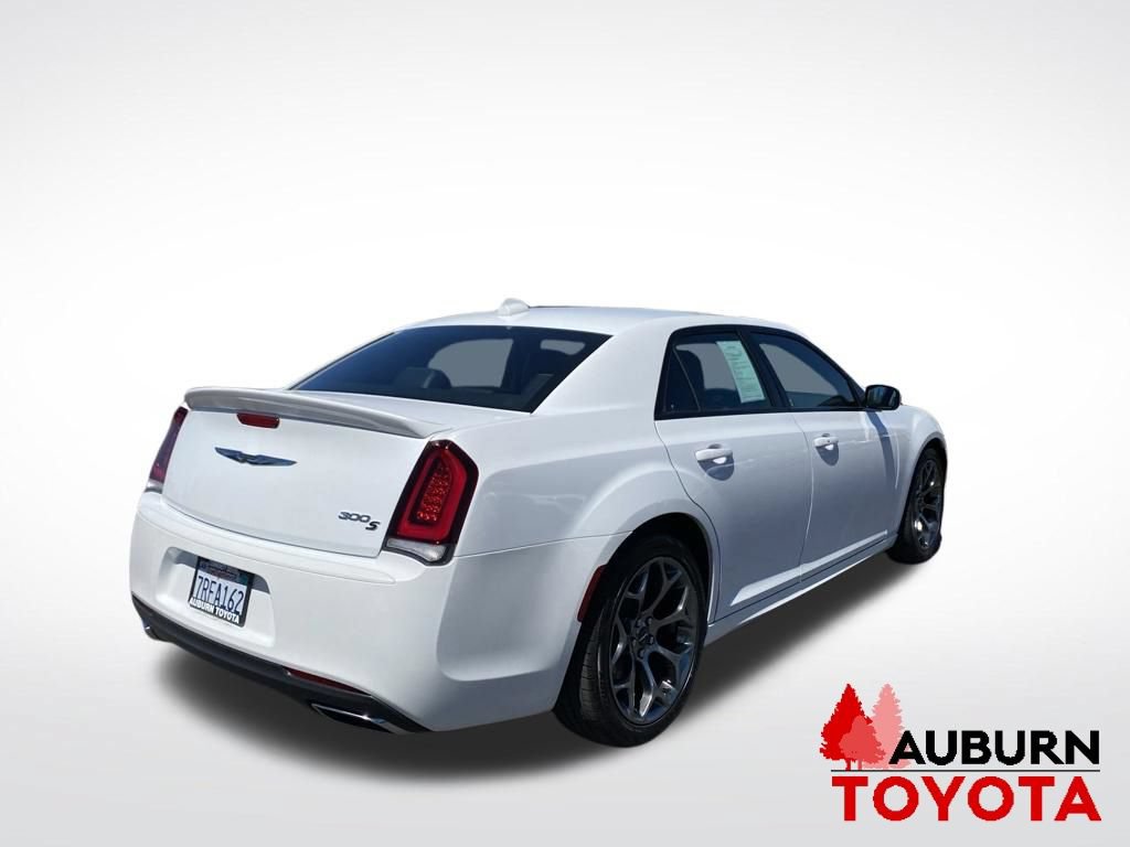 Used 2015 Chrysler 300 S RWD image 7