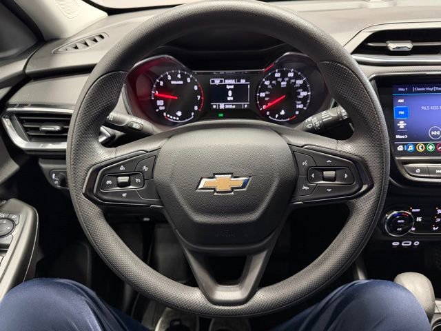 Used 2023 Chevrolet TrailBlazer LT w/ Convenience Package image 28