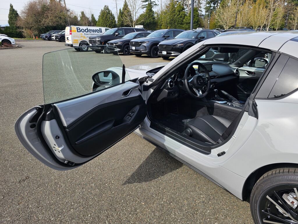 New 2026 MAZDA MX-5 Miata RF Grand Touring w/ Weather Package image 18