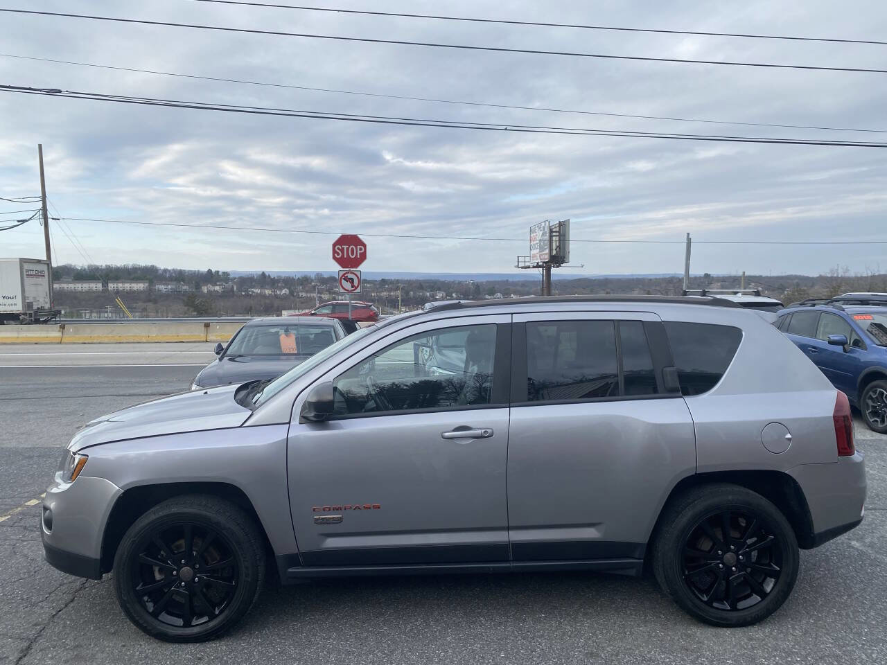 Used 2017 Jeep Compass 75th Anniversary w/ Power Value Group image 8