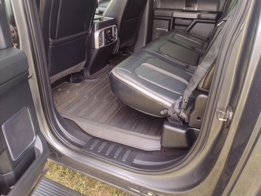 Used 2019 Ford F150 Platinum w/ Equipment Group 701A Luxury image 24