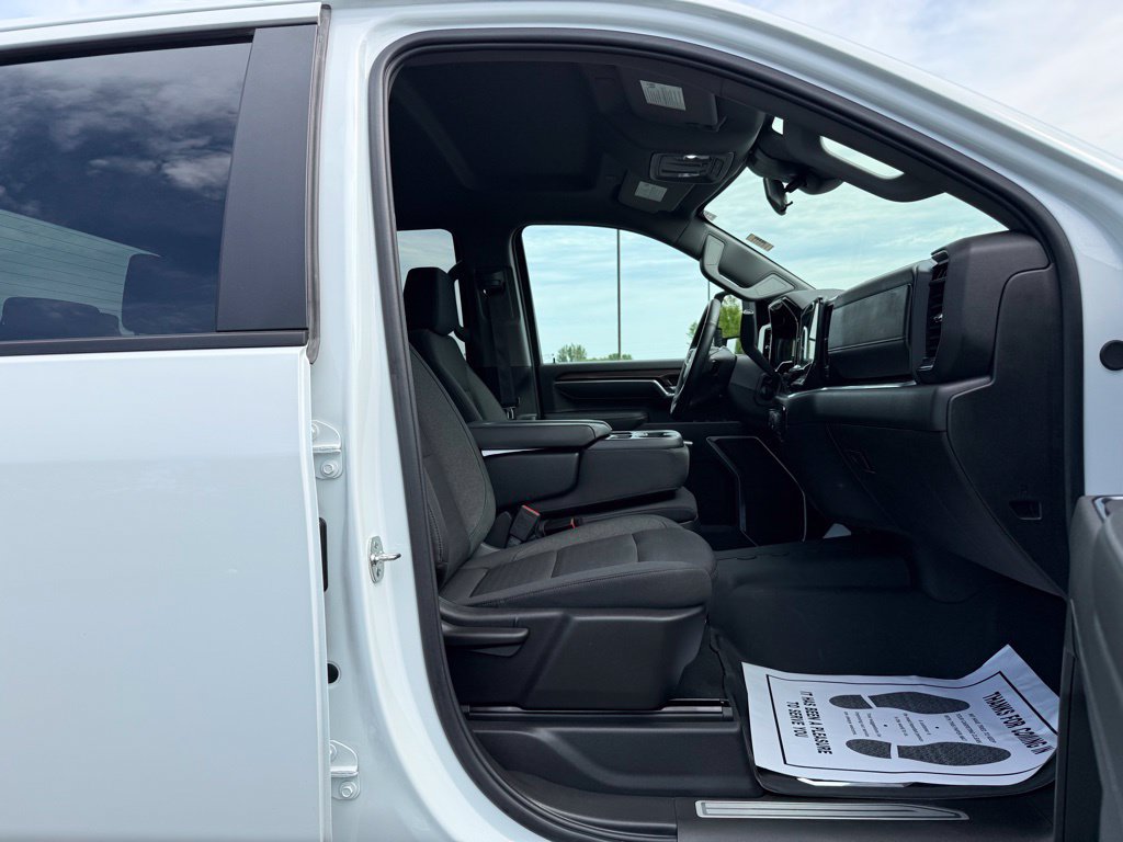 Used 2026 Chevrolet Silverado 2500 LT AWD/4WD image 11