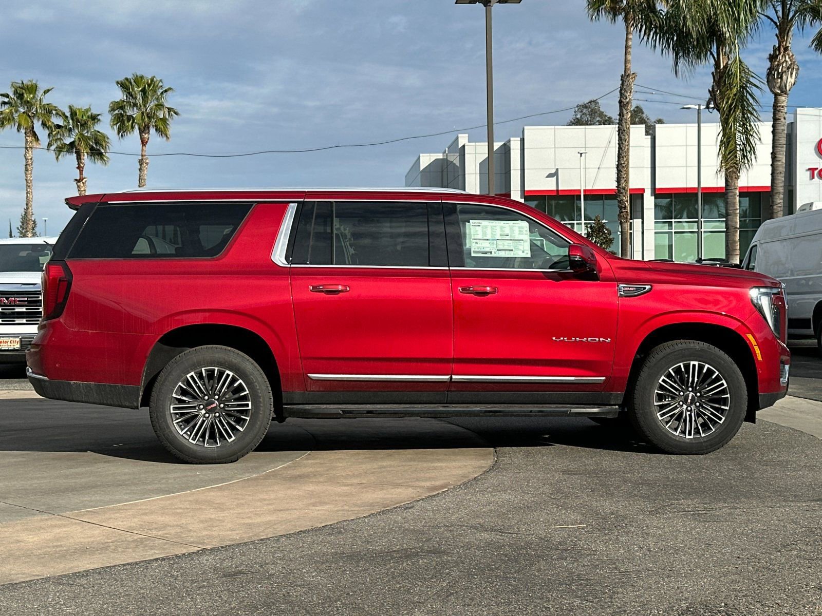 New 2026 GMC Yukon XL Elevation w/ Elevation Premium Package AWD/4WD image 3