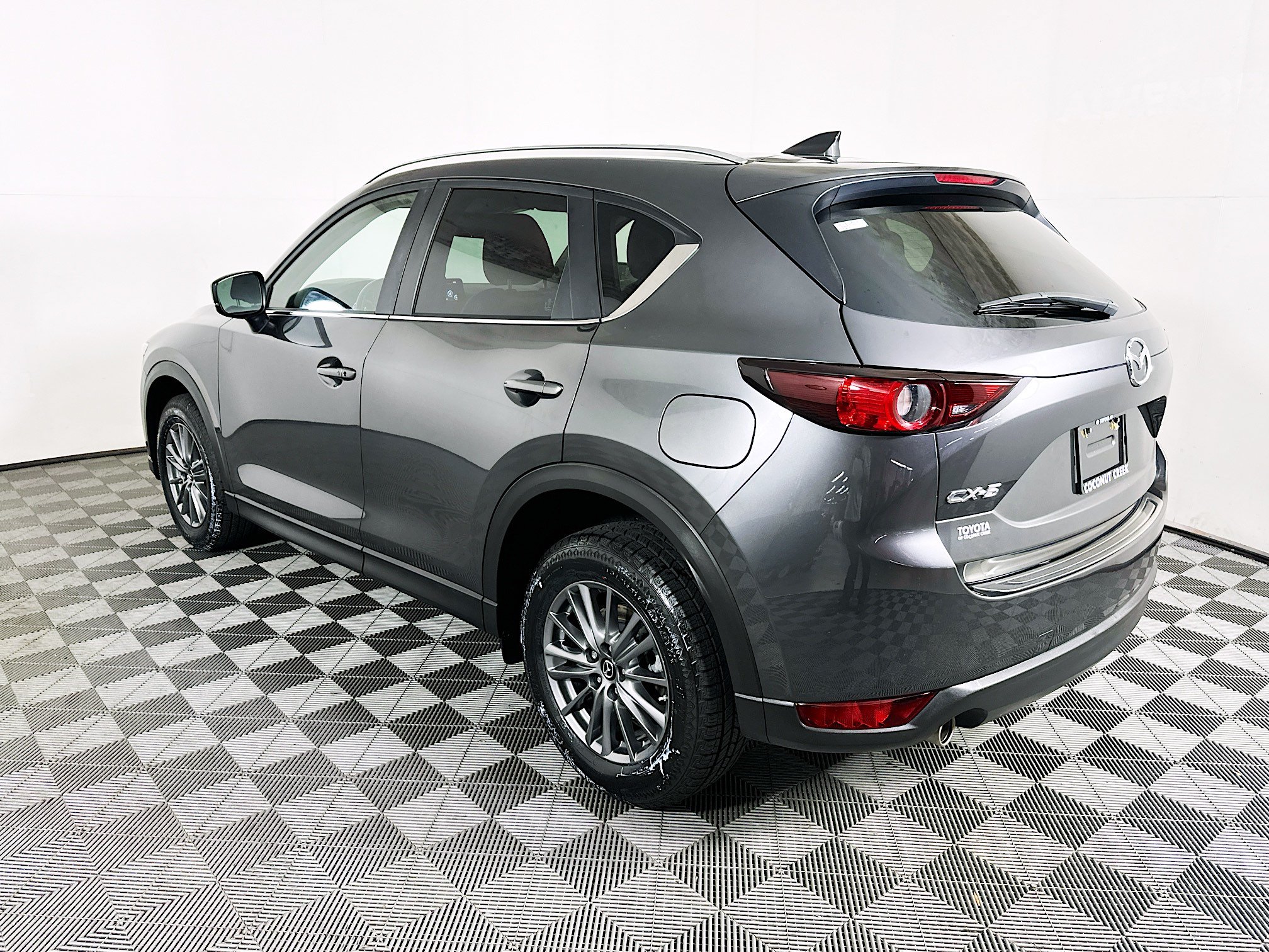 Used 2019 MAZDA CX-5 Touring FWD image 5