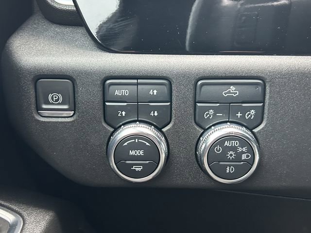 Used 2023 GMC Sierra 1500 Elevation w/ Preferred Package AWD/4WD image 29