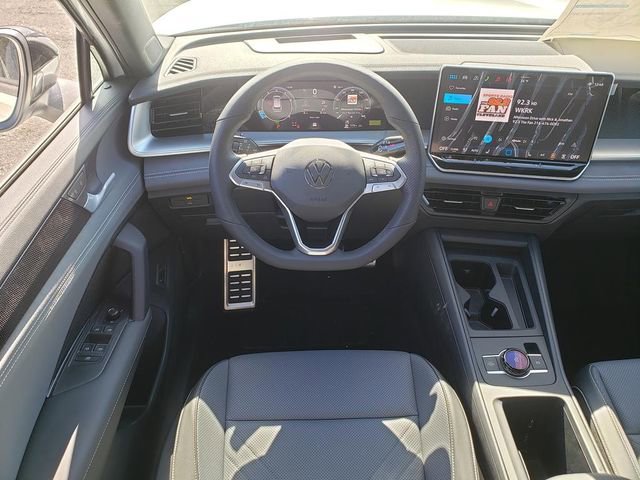 New 2026 Volkswagen Tiguan SE R-Line image 9