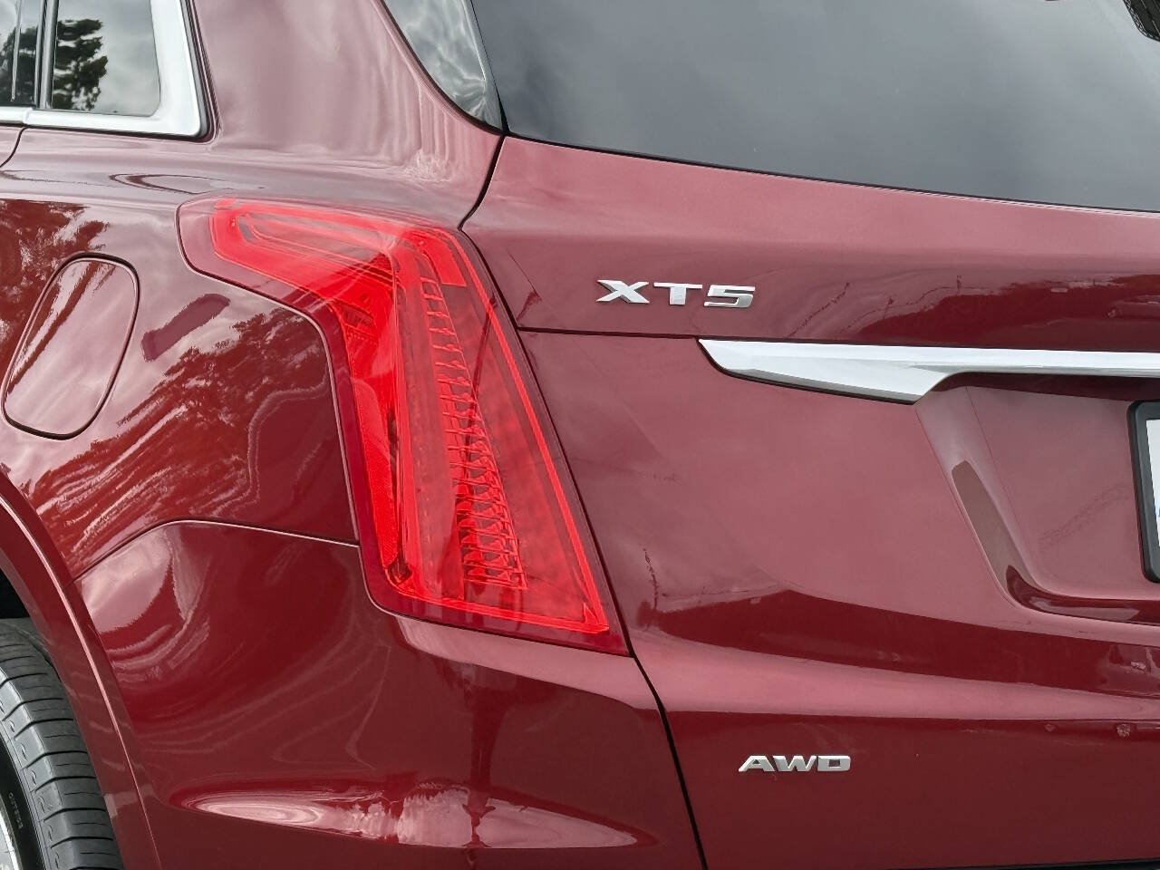 Used 2018 Cadillac XT5 Platinum w/ Driver Assist Package AWD/4WD image 31