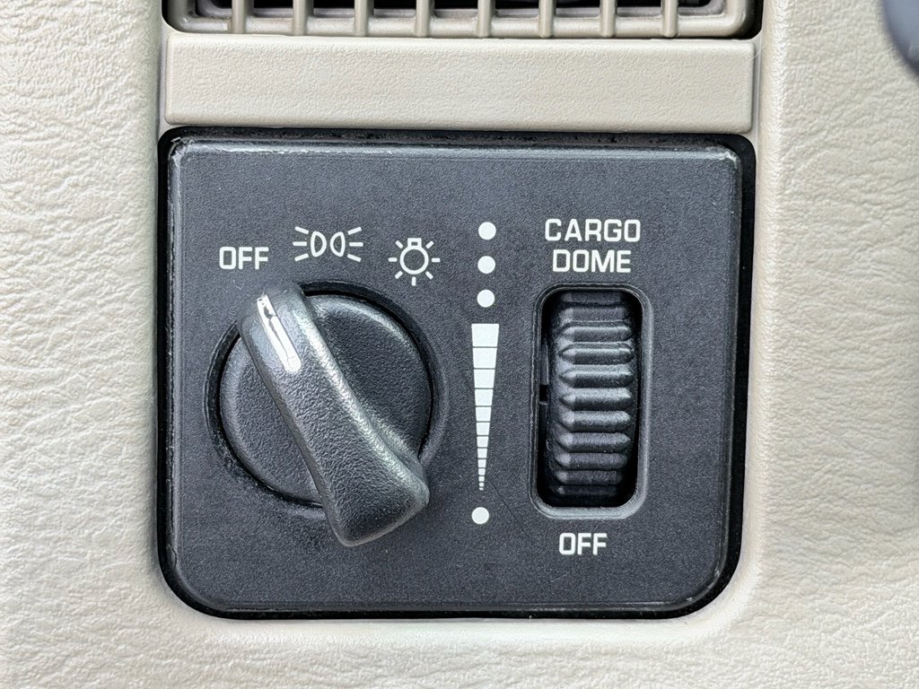 Used 2005 Dodge Ram 3500 Truck SLT w/ Trailer Tow Group image 11