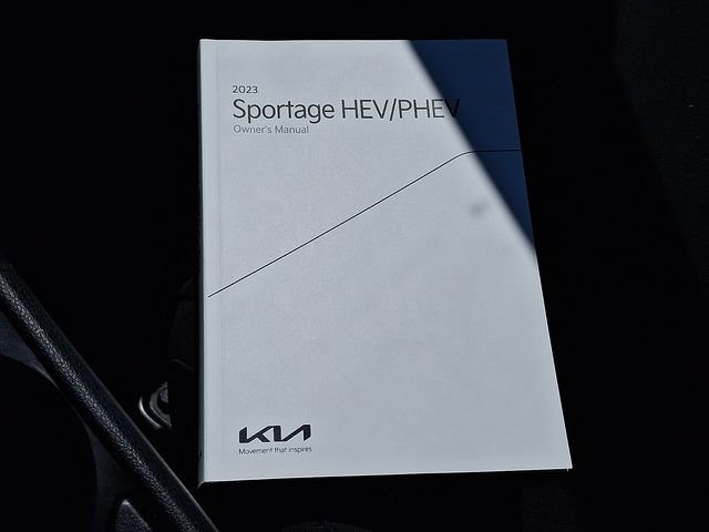 Used 2023 Kia Sportage LX AWD/4WD image 24