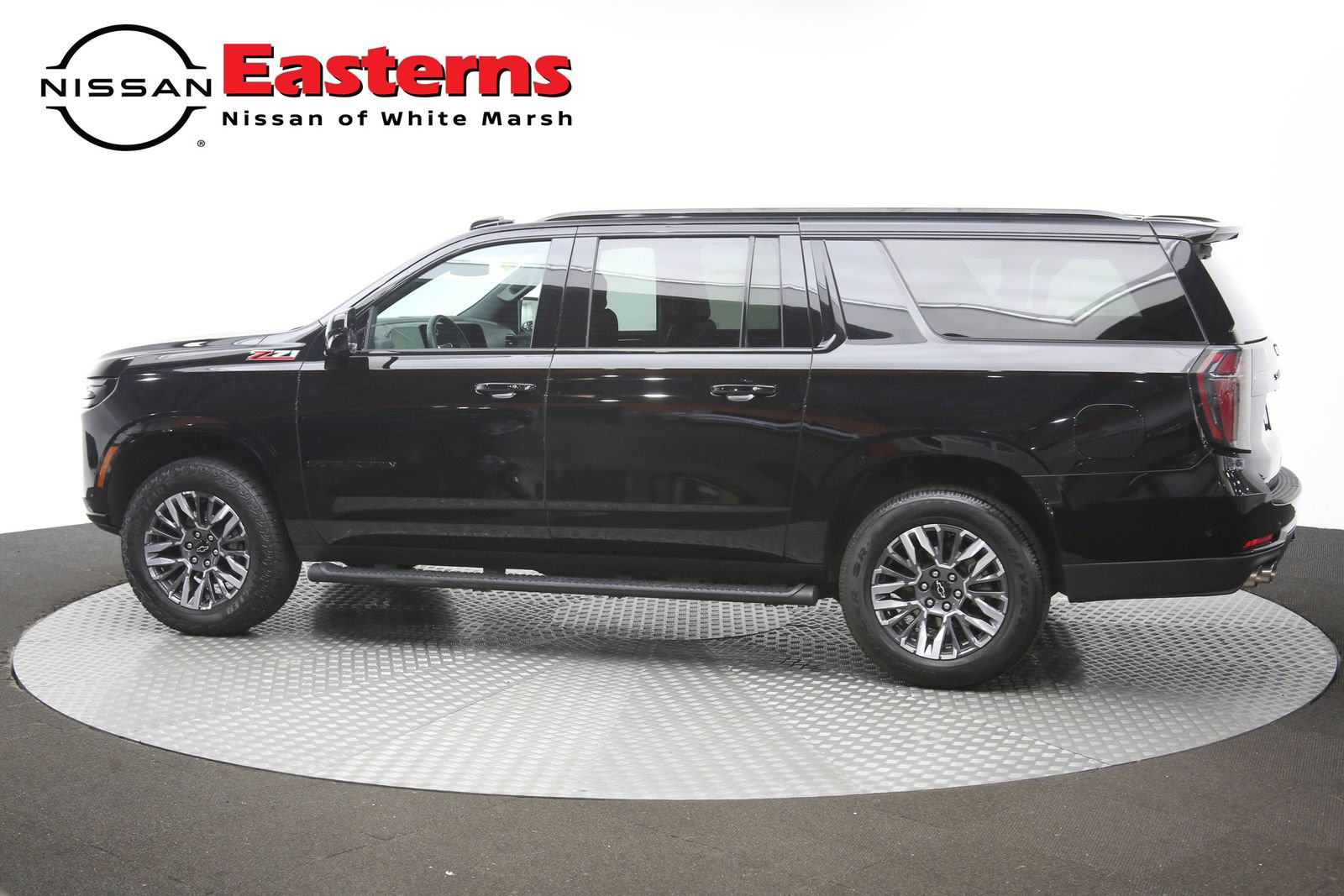 Used 2025 Chevrolet Suburban Z71 AWD/4WD image 65