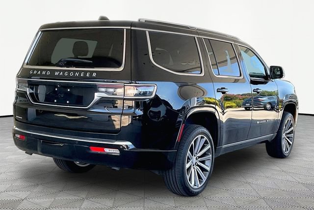Used 2023 Jeep Grand Wagoneer 4WD w/ Convenience Group III image 5