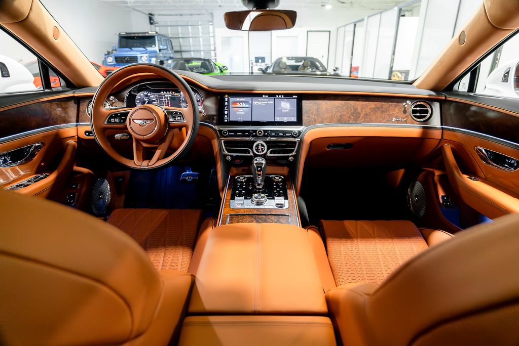 Used 2023 Bentley Flying Spur W12 AWD/4WD image 43