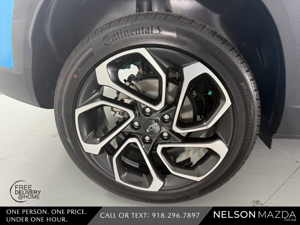 Used 2025 Chevrolet Trax RS w/ Driver Confidence Package image 13