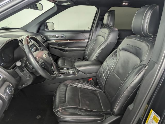 Used 2019 Ford Explorer Platinum image 10