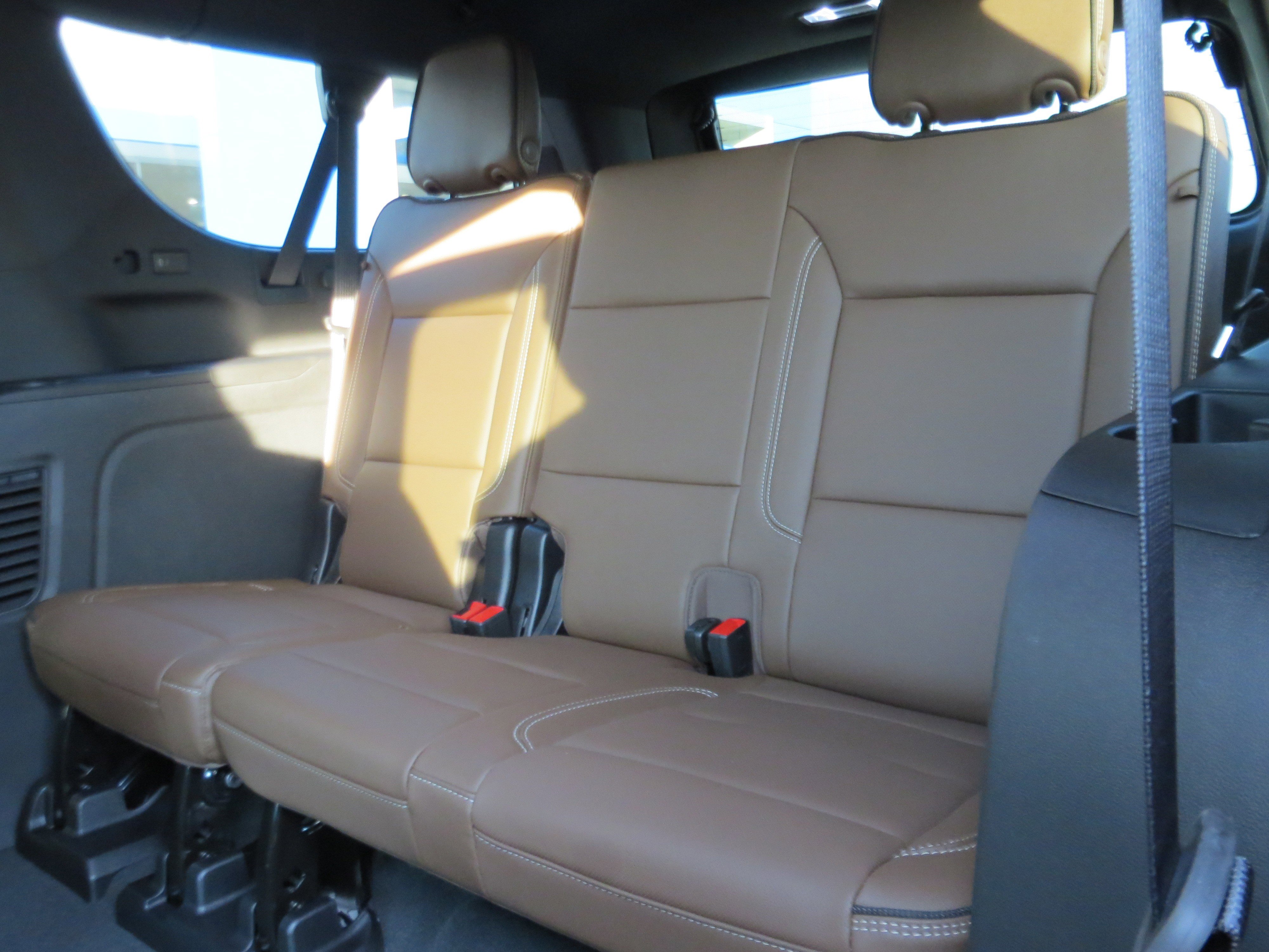 New 2026 Chevrolet Suburban High Country AWD/4WD image 14