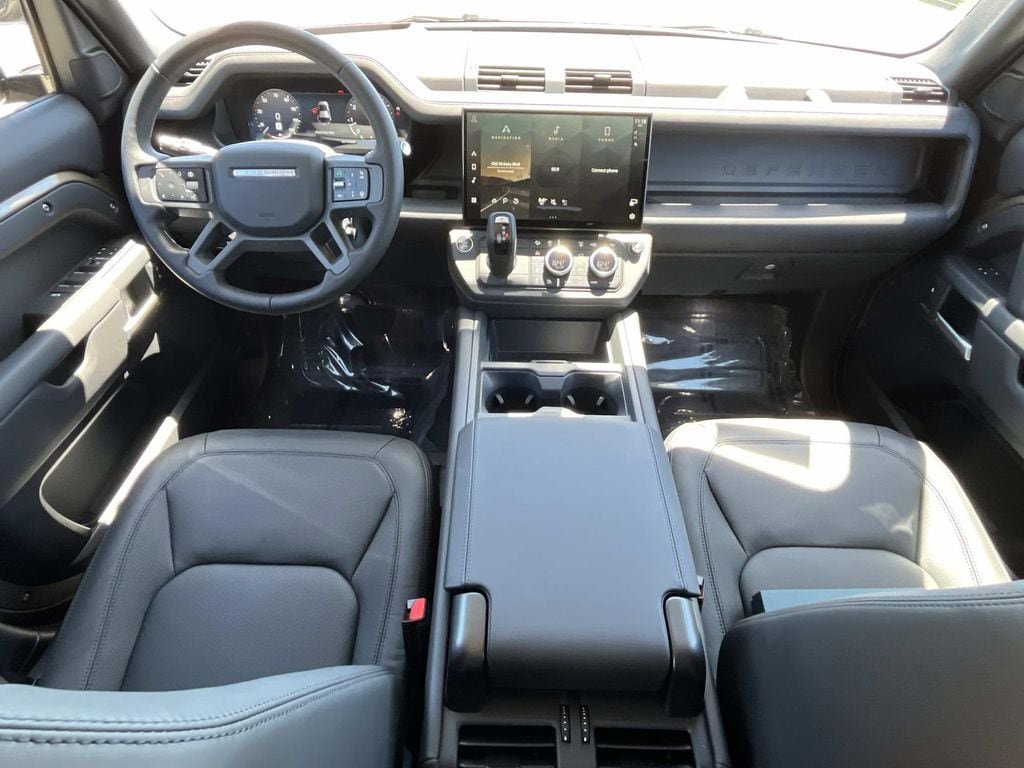 New 2026 Land Rover Defender 110 S AWD/4WD image 9