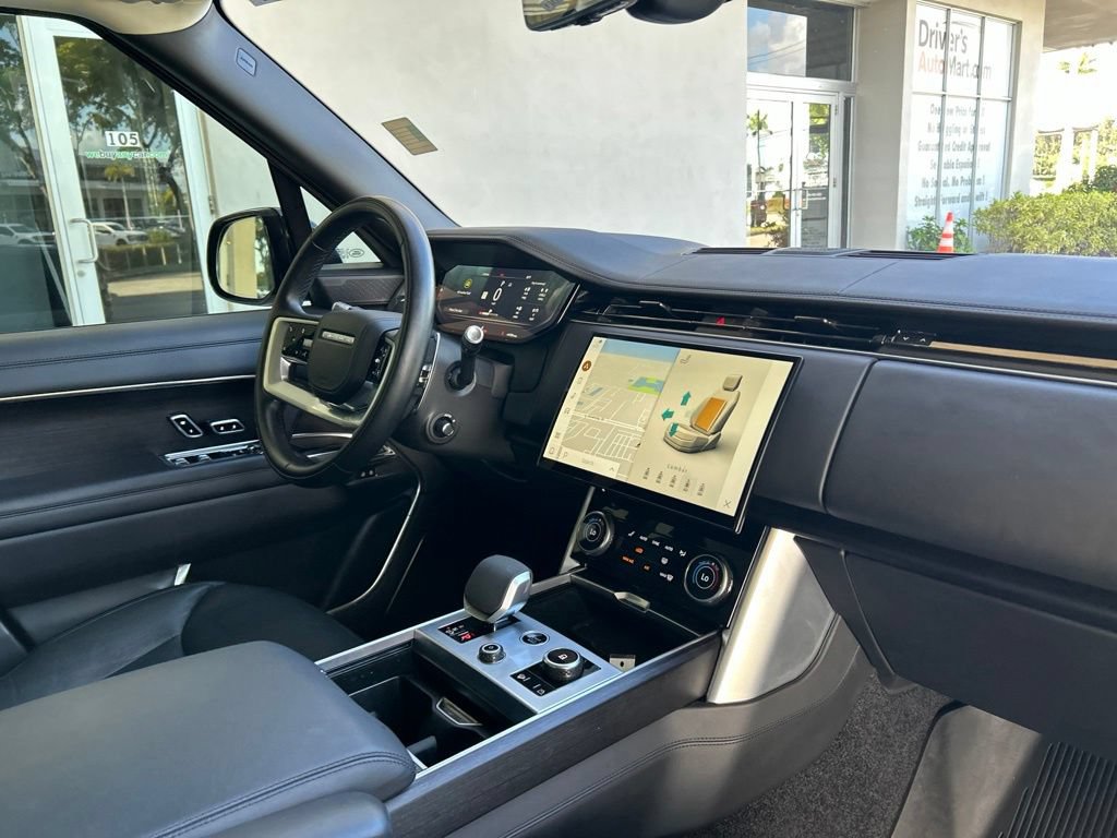 Used 2022 Land Rover Range Rover Long Wheelbase First Edition AWD/4WD image 21