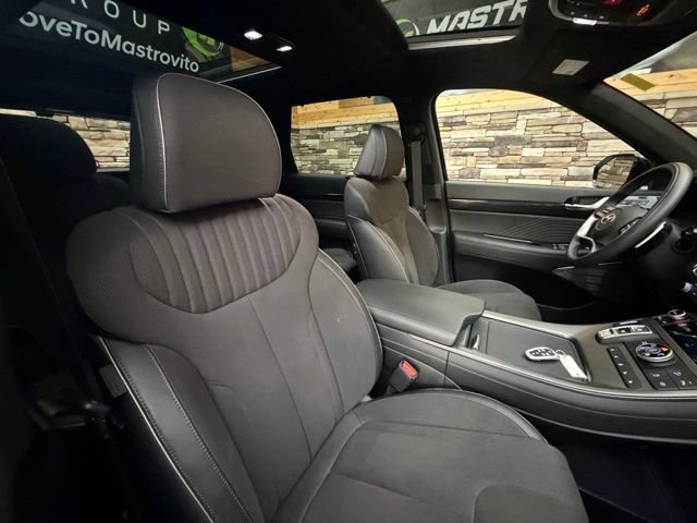 Used 2025 Hyundai Palisade Calligraphy AWD/4WD image 18