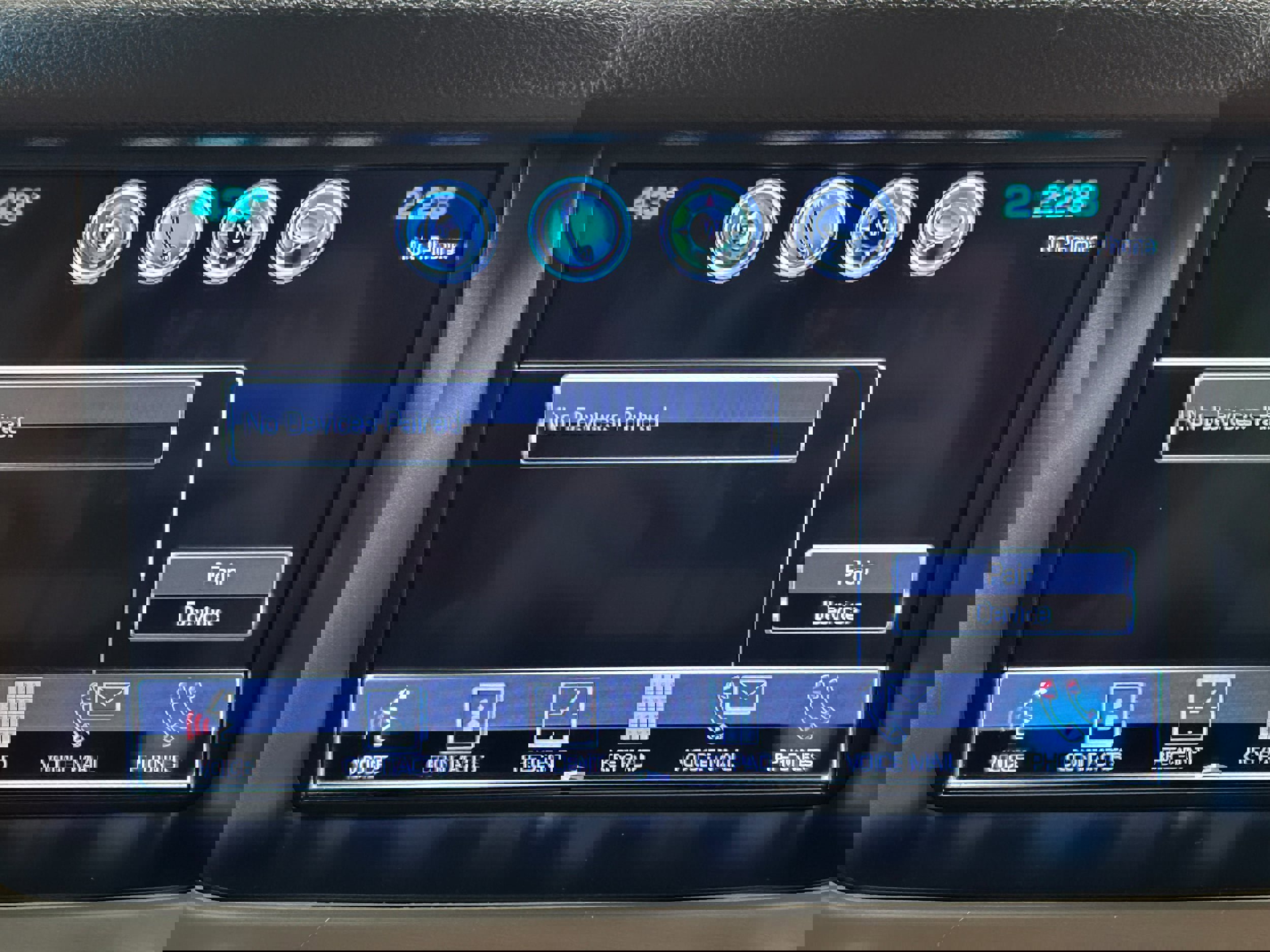 Used 2017 GMC Yukon XL Denali image 6