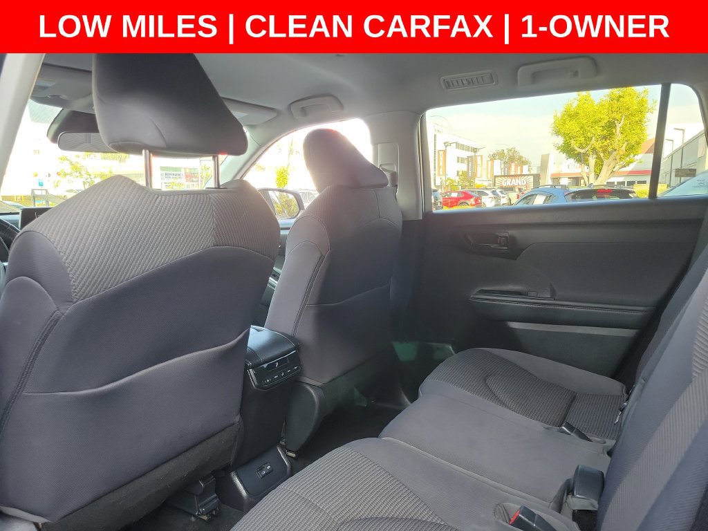 Used 2022 Toyota Highlander LE FWD image 16