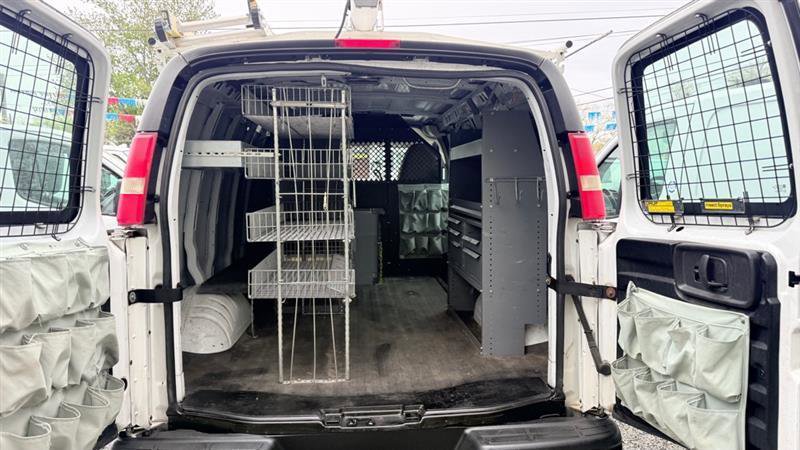 Used 2011 Chevrolet Express 2500 RWD image 10