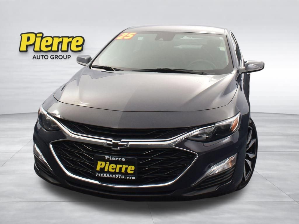 Used 2025 Chevrolet Malibu RS FWD image 6