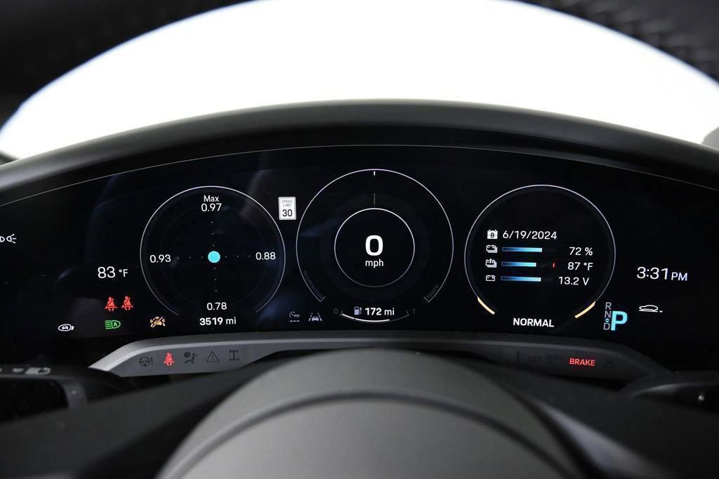 Used 2024 Porsche Taycan 4S image 13