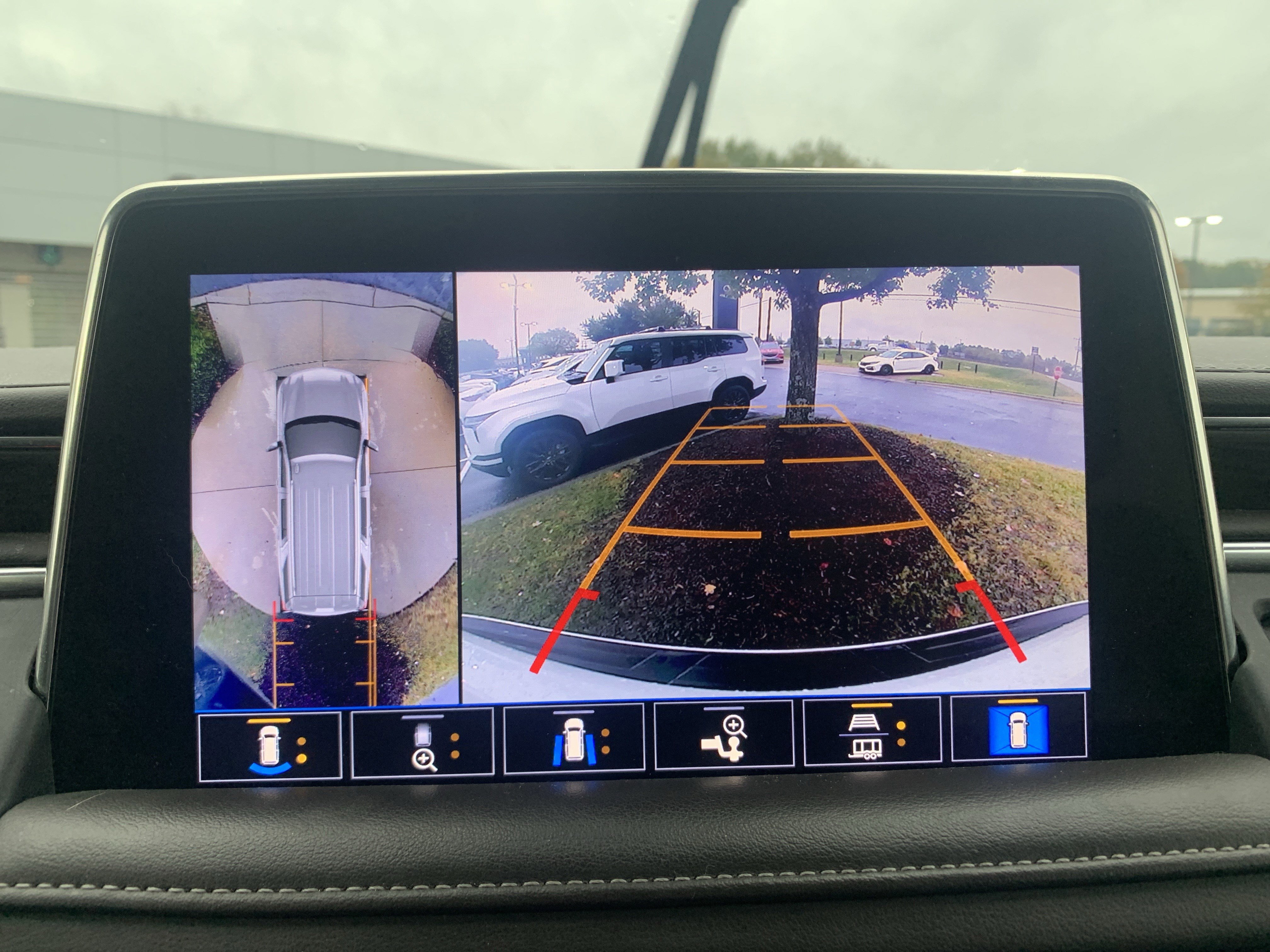 Used 2021 Chevrolet Tahoe Z71 w/ Z71 Off-Road Package image 25