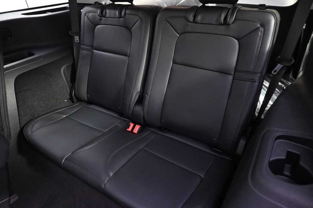 New 2026 Lincoln Aviator Reserve w/ Jet Appearance Package AWD/4WD image 22