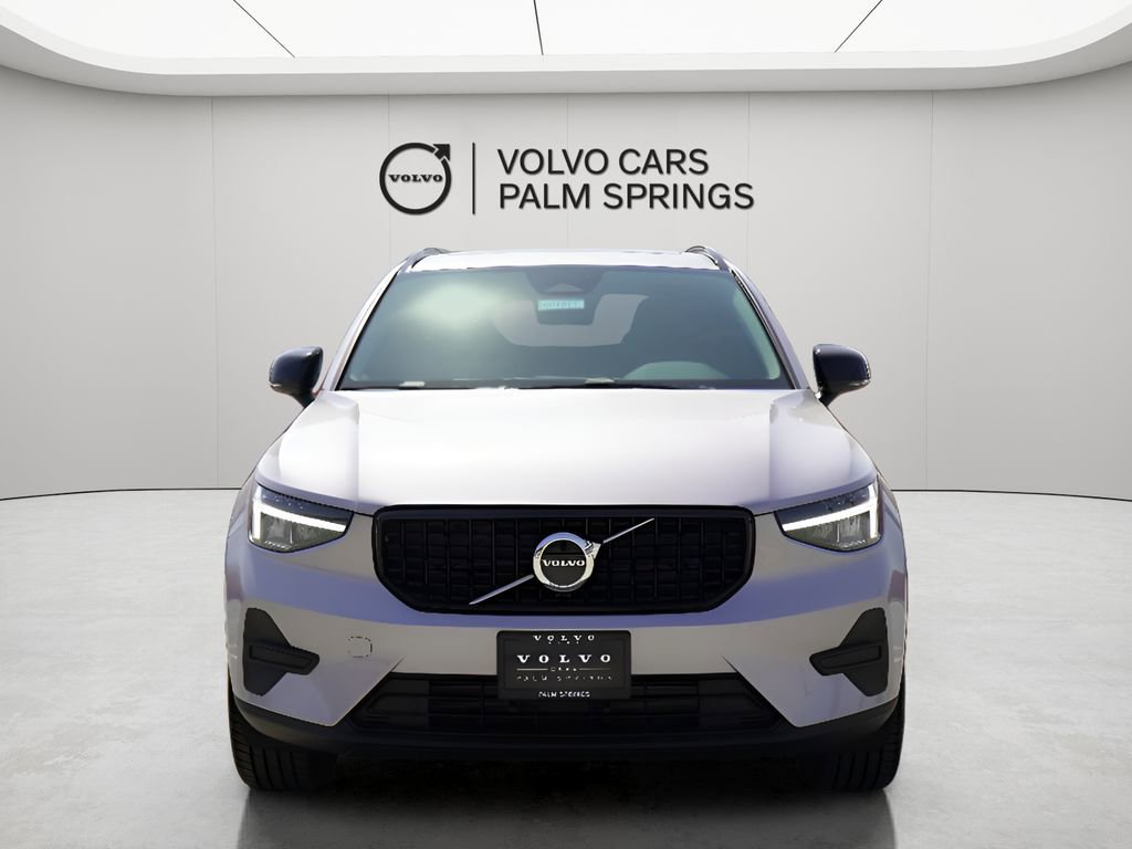 New 2026 Volvo XC40 B5 Core w/ Protection Package image 4